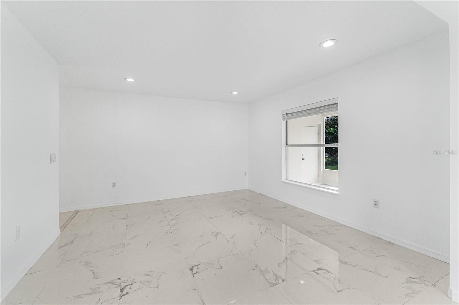 MASCOTTE DUKES LAKE PH 03 - Residential