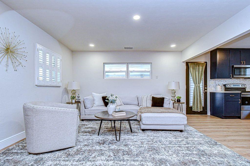 CALIFORNIA HEIGHTS - Residential