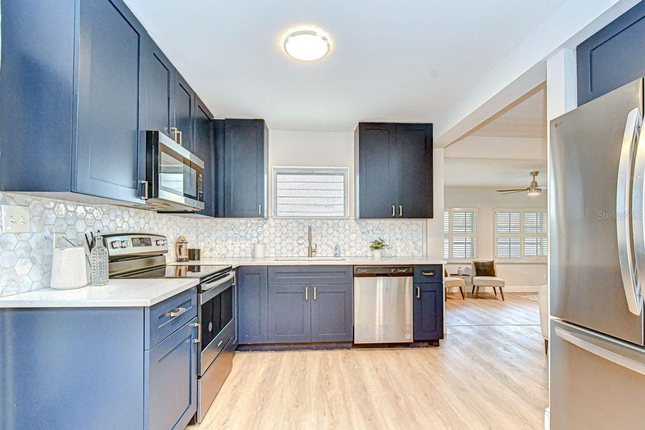 CALIFORNIA HEIGHTS - Residential