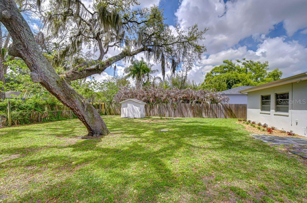 CALIFORNIA HEIGHTS - Residential