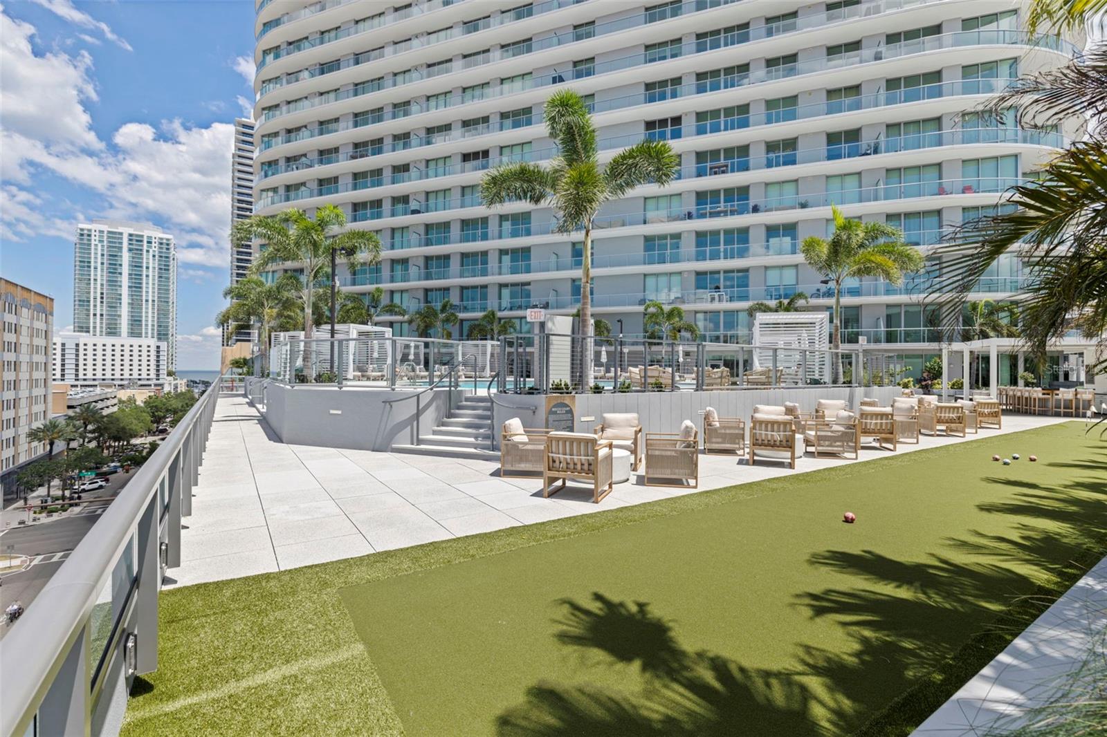 CONDO RESIDENCES AT 400 CENTRAL - Residential