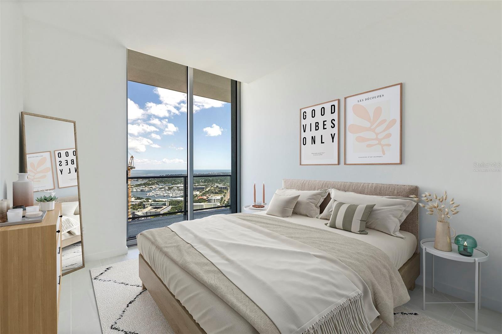 CONDO RESIDENCES AT 400 CENTRAL - Residential