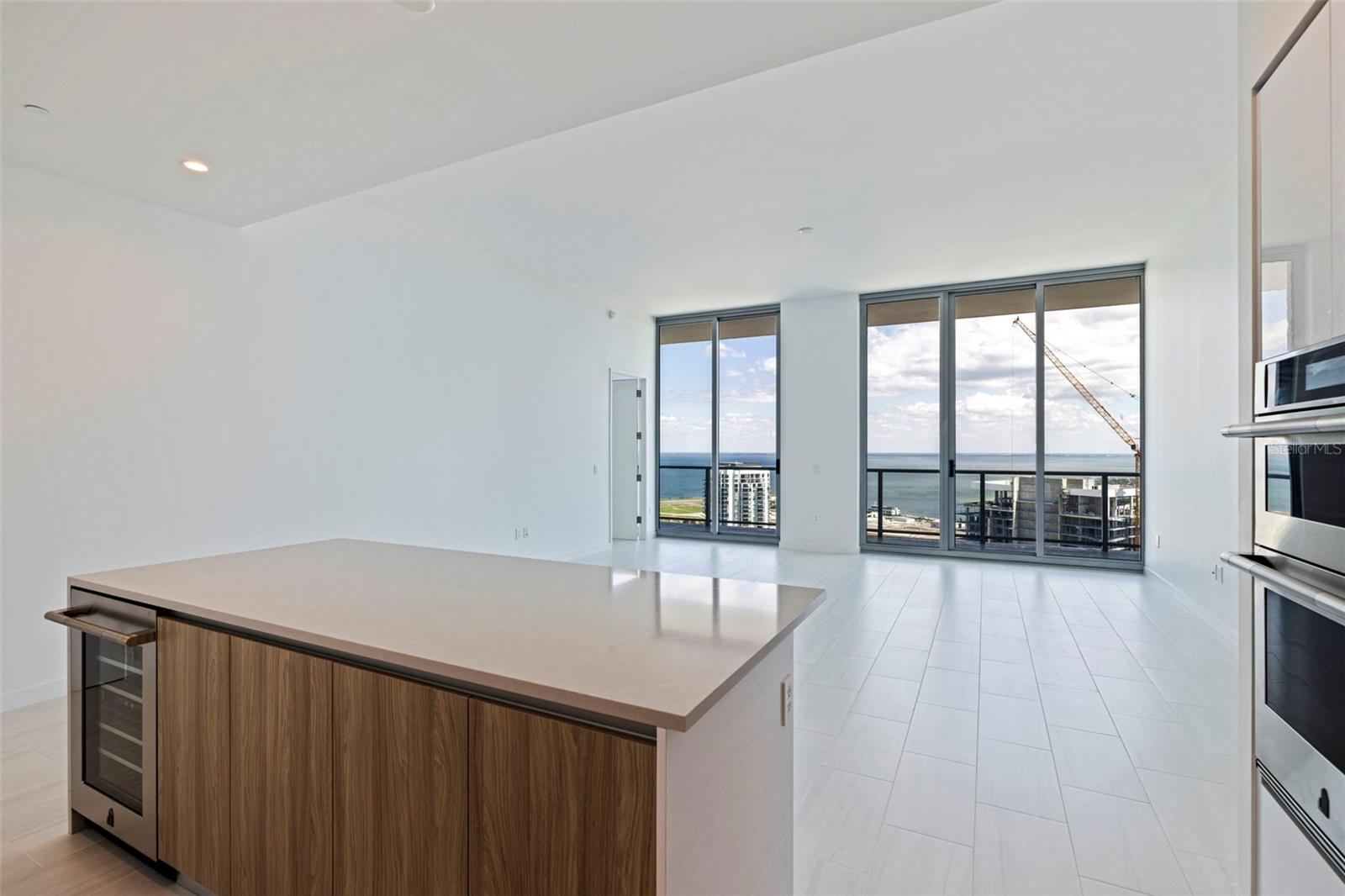 CONDO RESIDENCES AT 400 CENTRAL - Residential