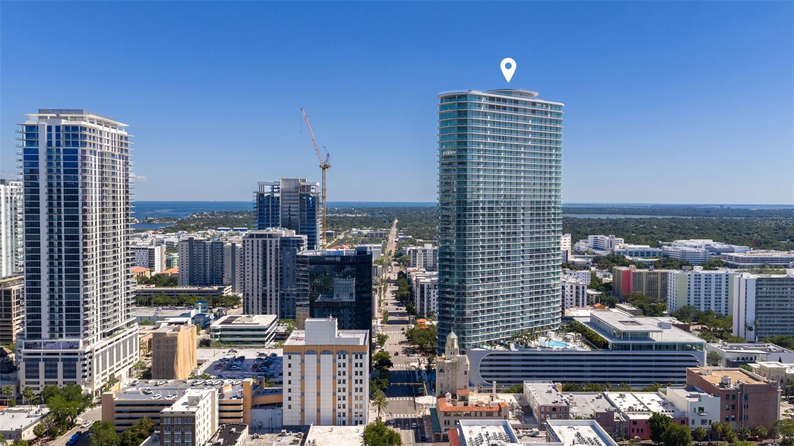 CONDO RESIDENCES AT 400 CENTRAL - Residential