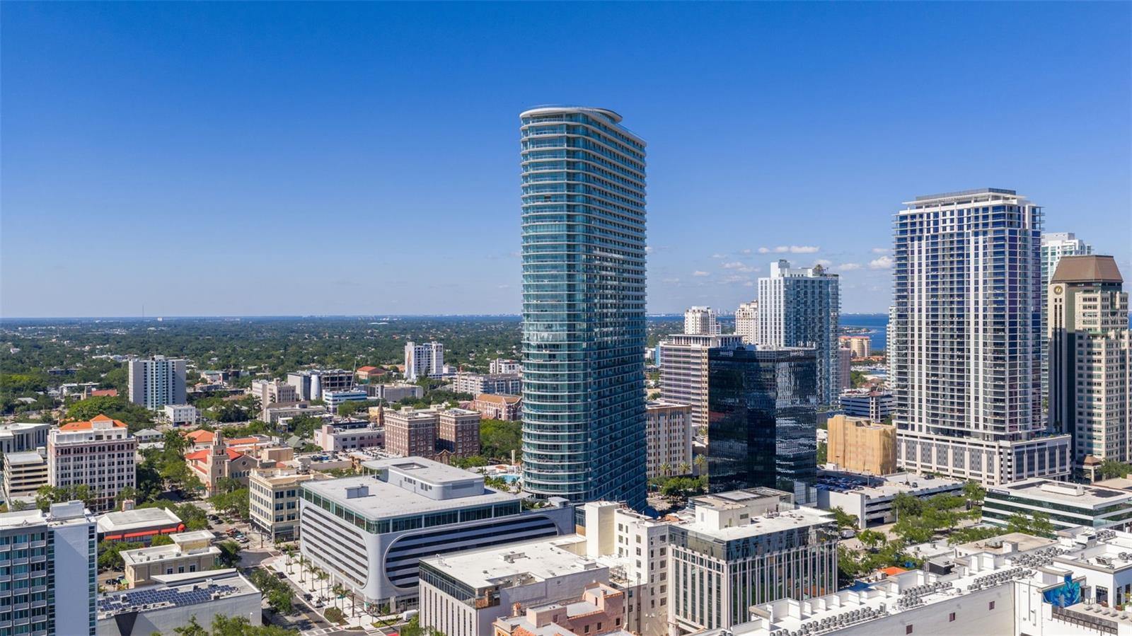 CONDO RESIDENCES AT 400 CENTRAL - Residential