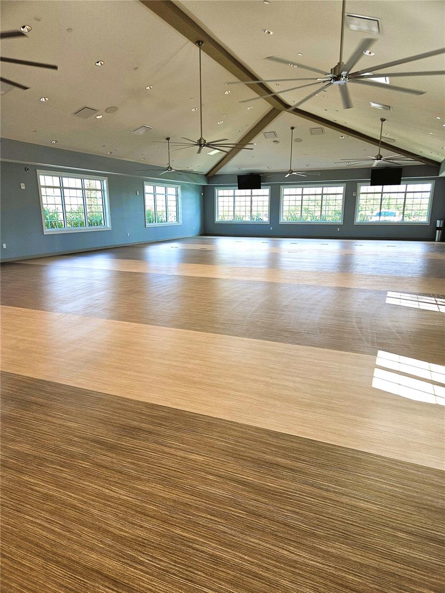 PALMERA AT WELLEN PARK - Residential