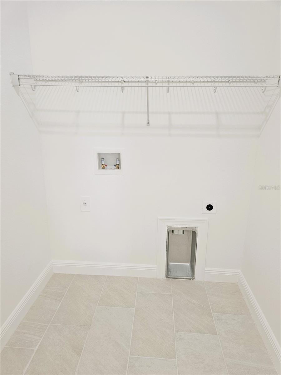 PALMERA AT WELLEN PARK - Residential