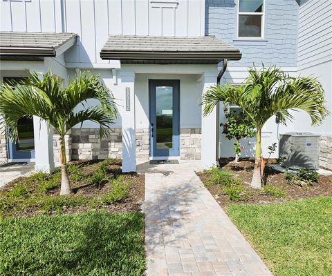 Photo of 17712 Broadleaf Loop, Venice, FL 34293 (MLS # N6143680)