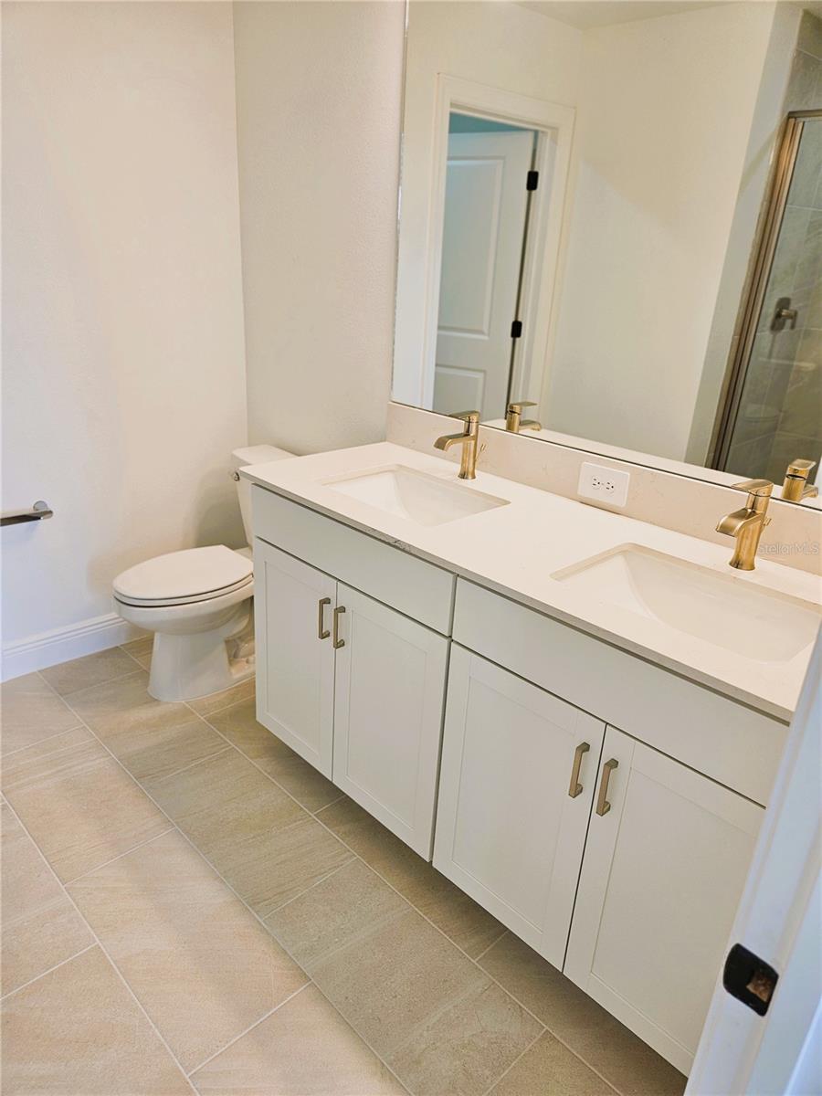 PALMERA AT WELLEN PARK - Residential