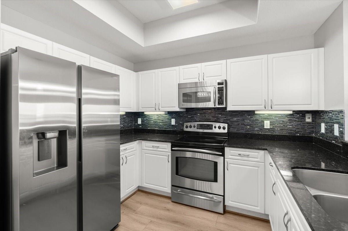 2 OCEANS WEST BOULEVARD 702