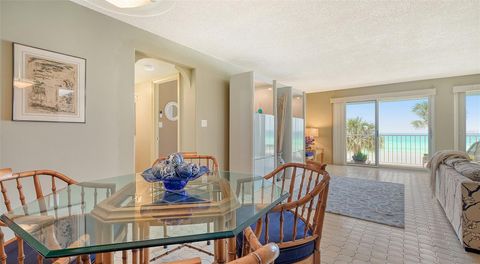 A home in LONGBOAT KEY