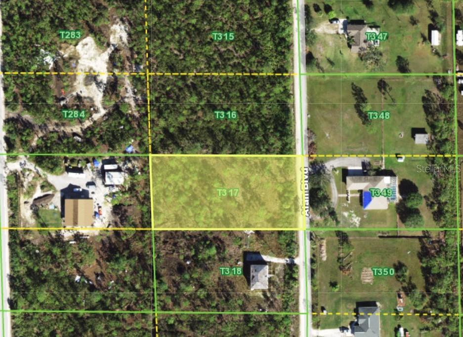 CHARLOTTE COUNTY - Land