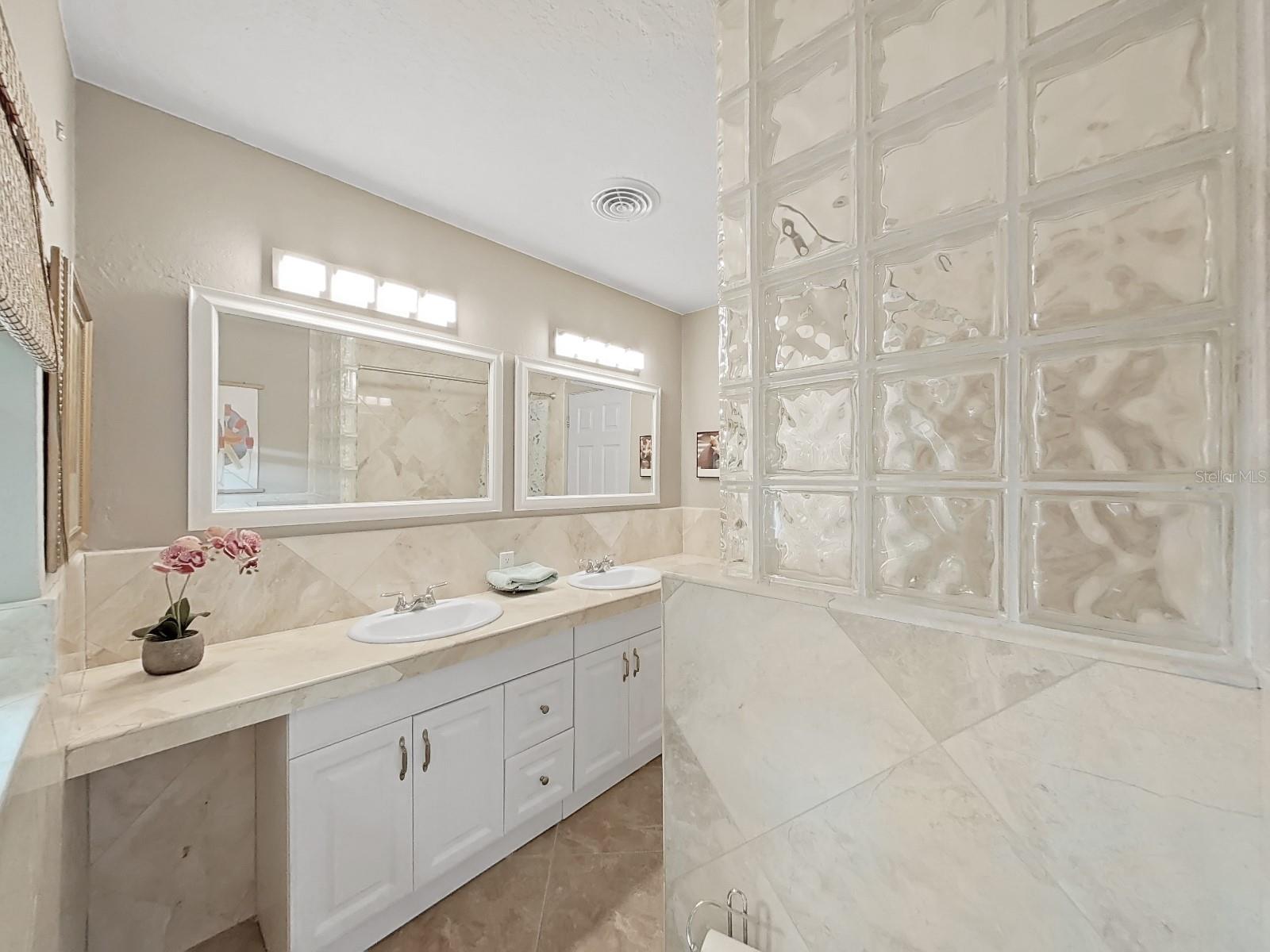 PASADENA GOLF CLUB ESTATES - Residential