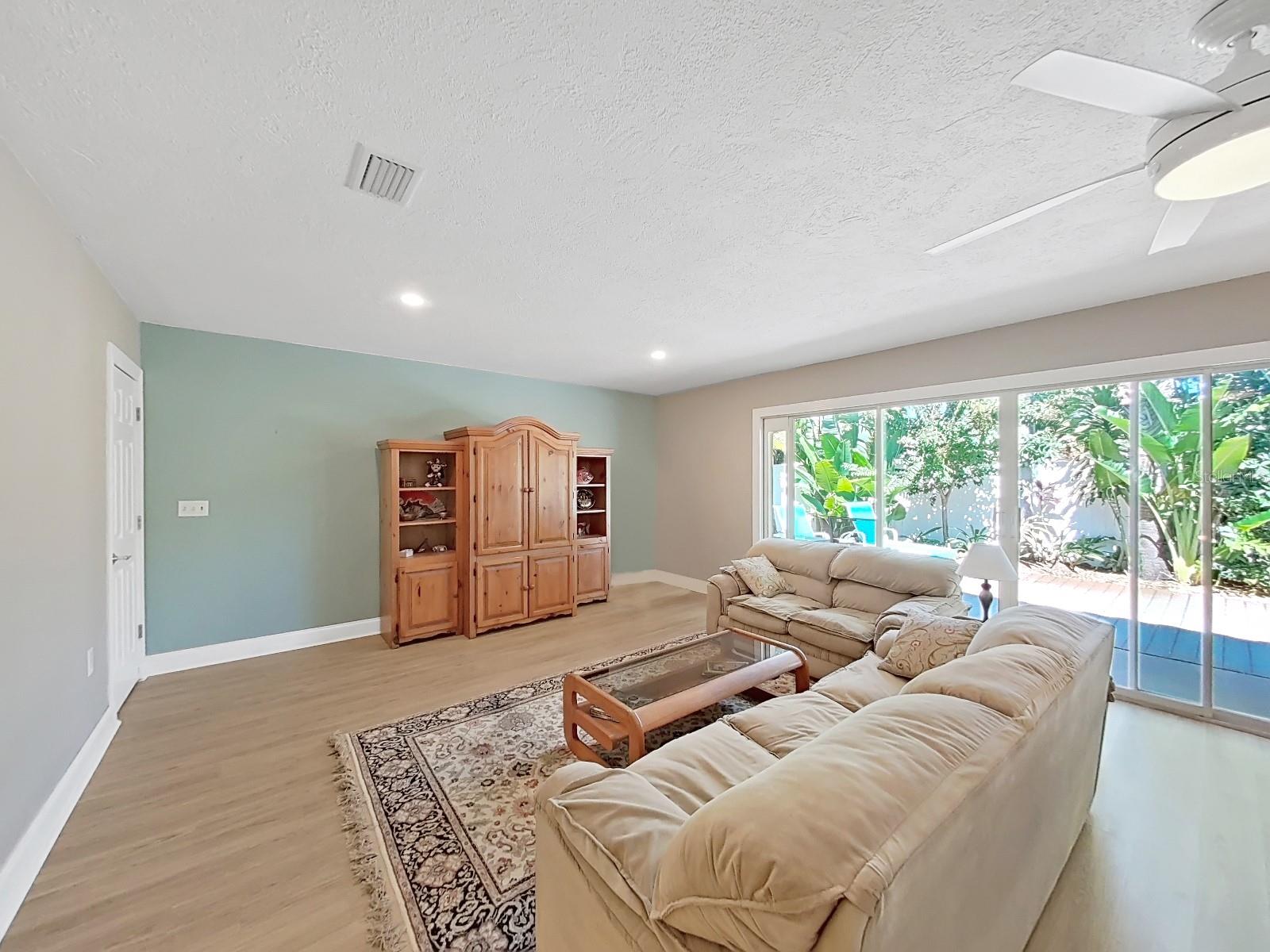 PASADENA GOLF CLUB ESTATES - Residential