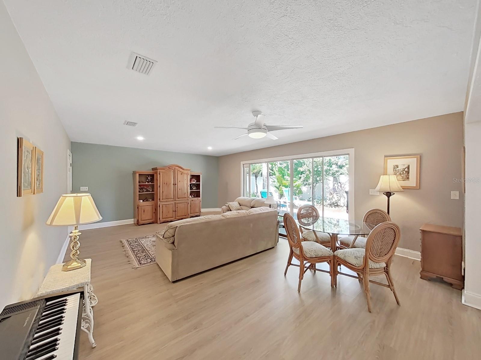 PASADENA GOLF CLUB ESTATES - Residential