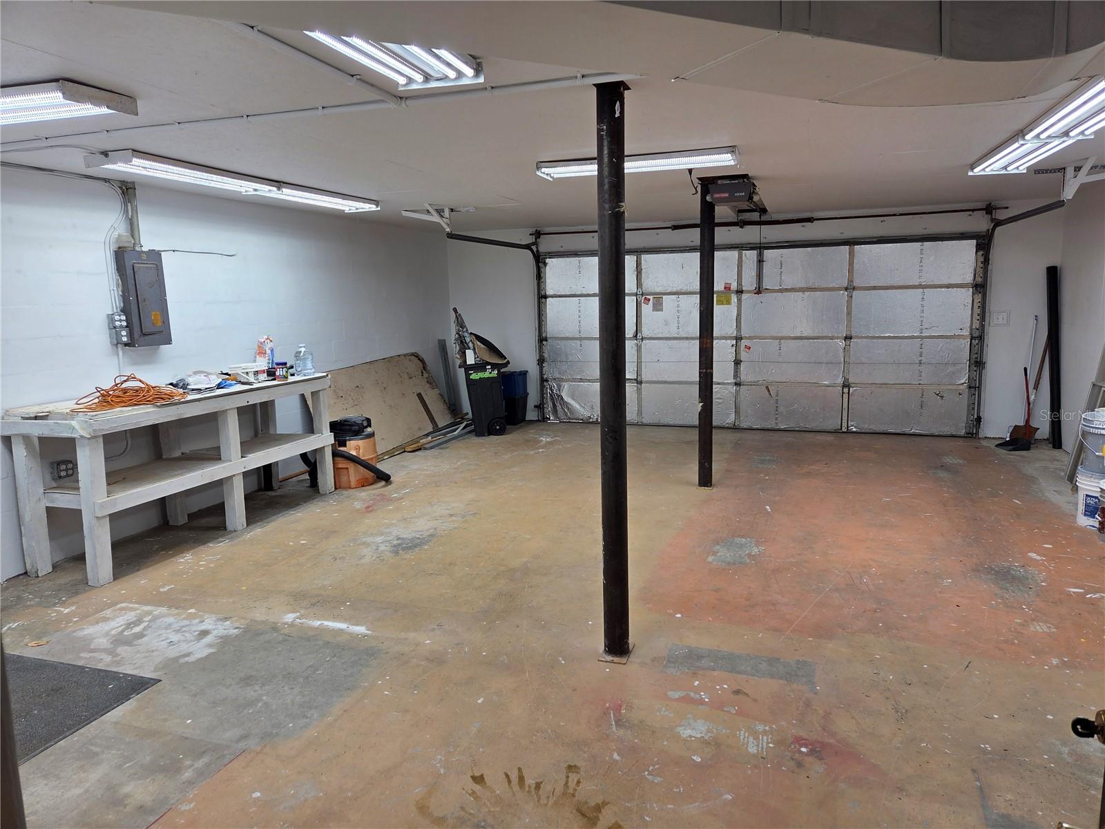 COLCLOUGH HILL 1ST ADDN-CLINCH GRT - Residential