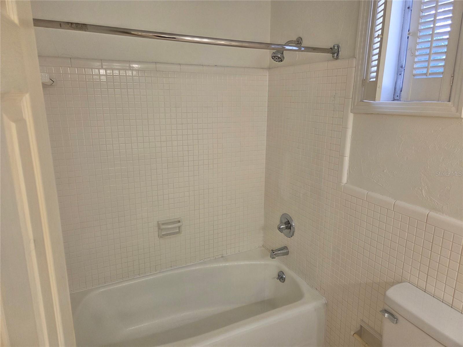 COLCLOUGH HILL 1ST ADDN-CLINCH GRT - Residential