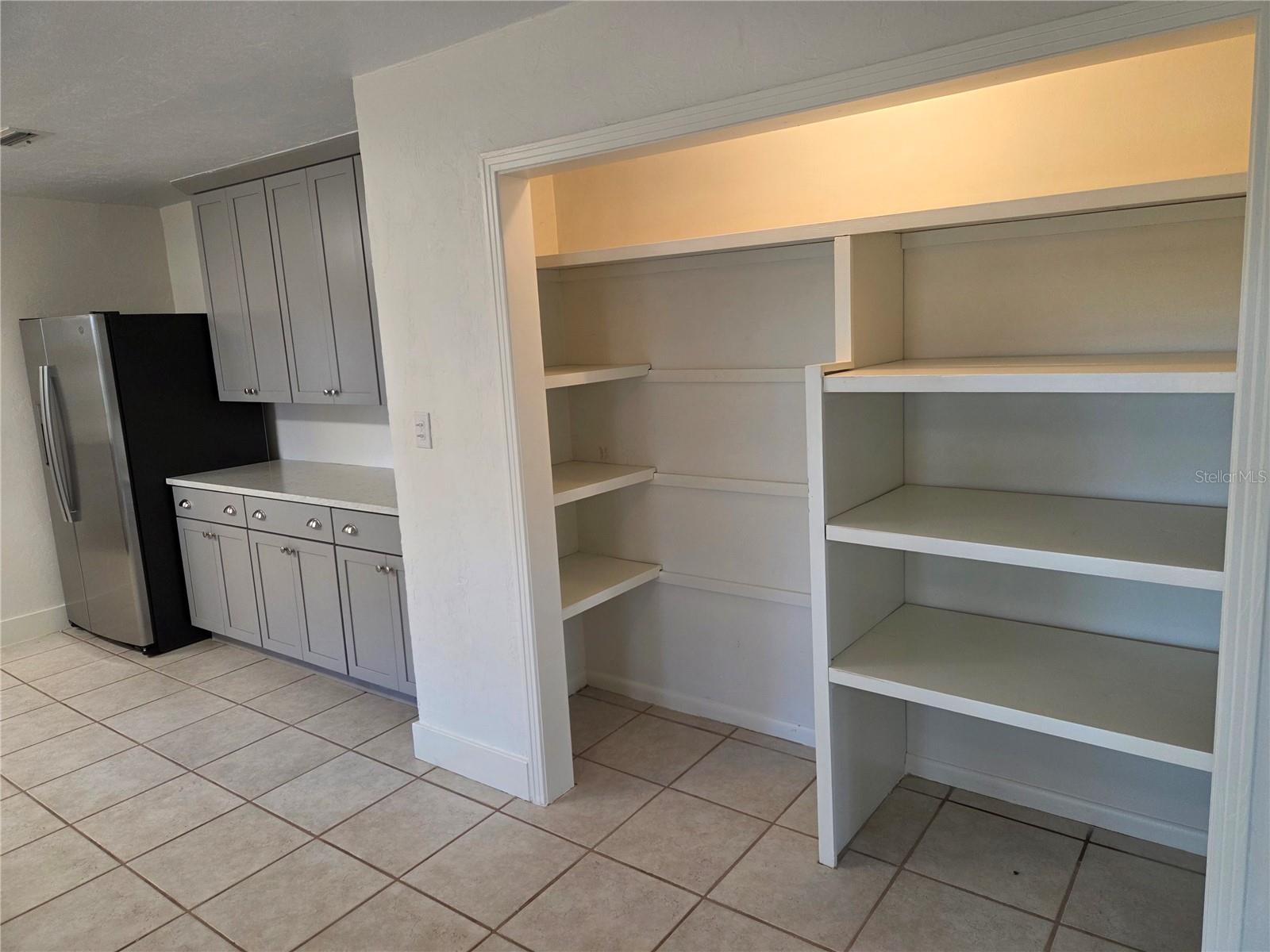 COLCLOUGH HILL 1ST ADDN-CLINCH GRT - Residential