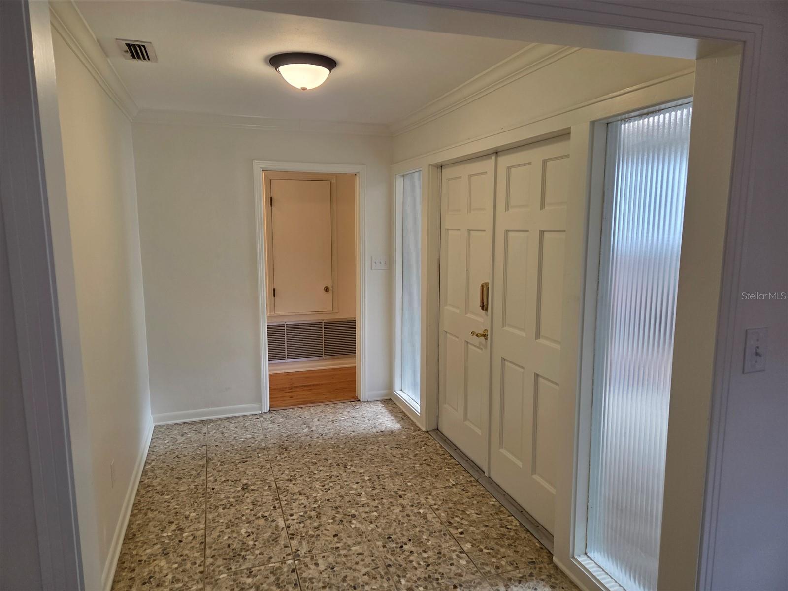 COLCLOUGH HILL 1ST ADDN-CLINCH GRT - Residential