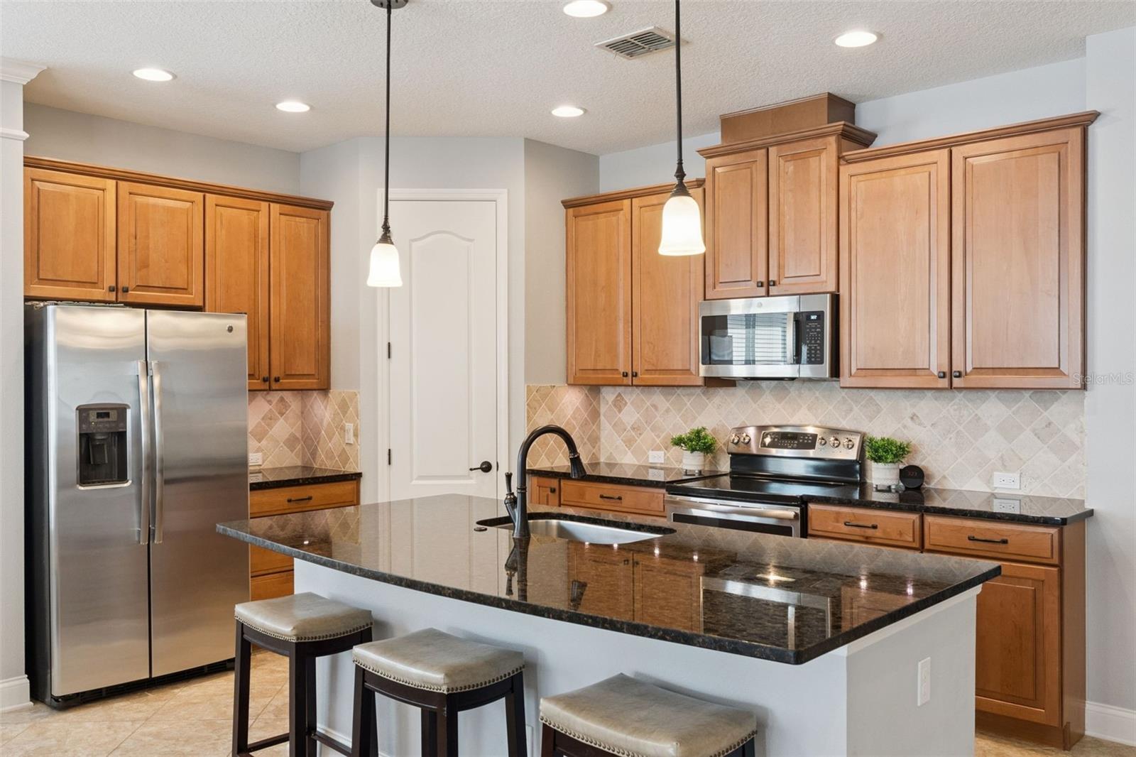 RANDAL PARK - Residential