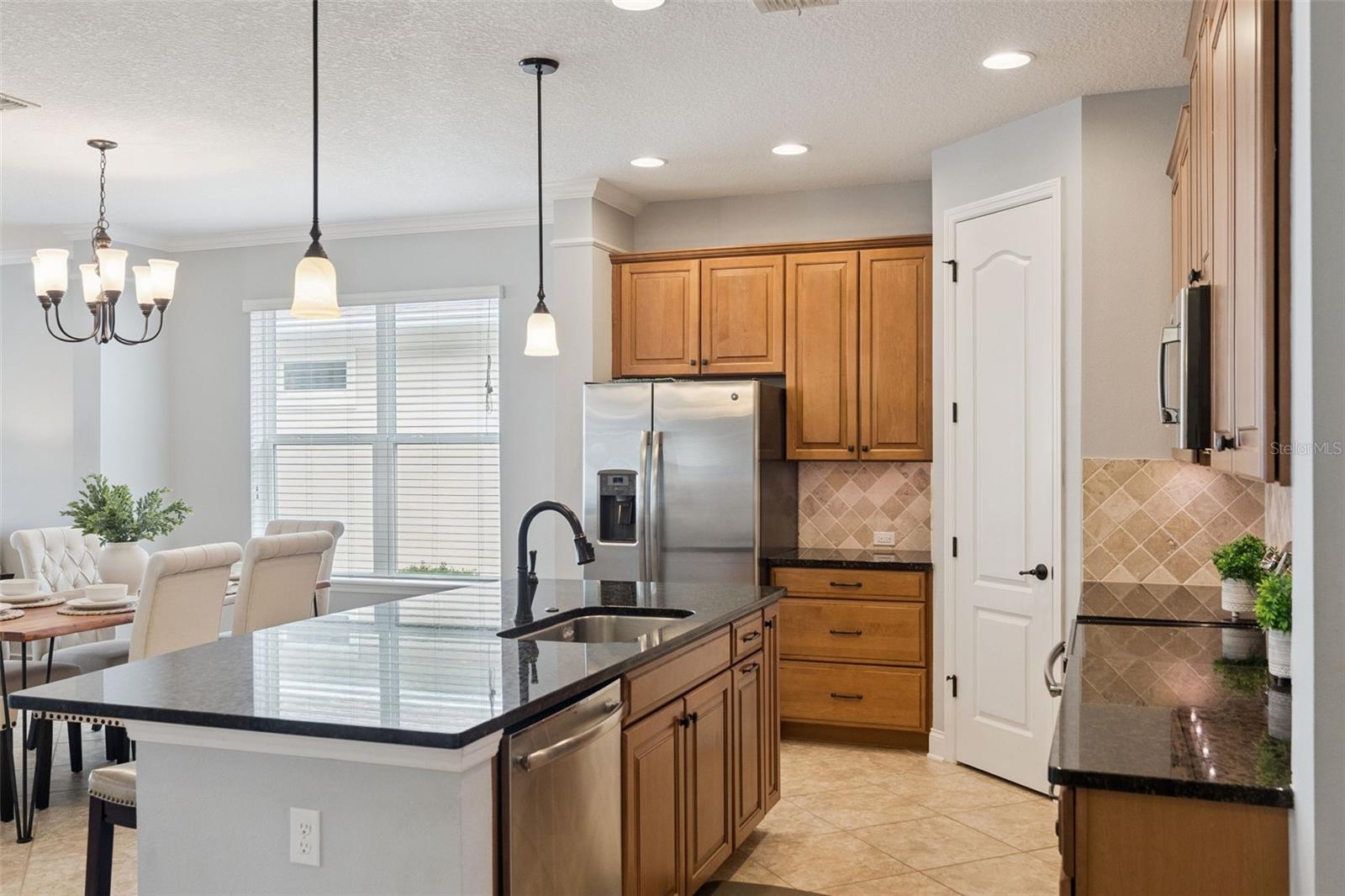 RANDAL PARK - Residential