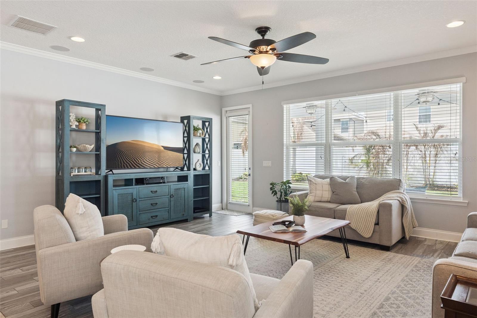 RANDAL PARK - Residential