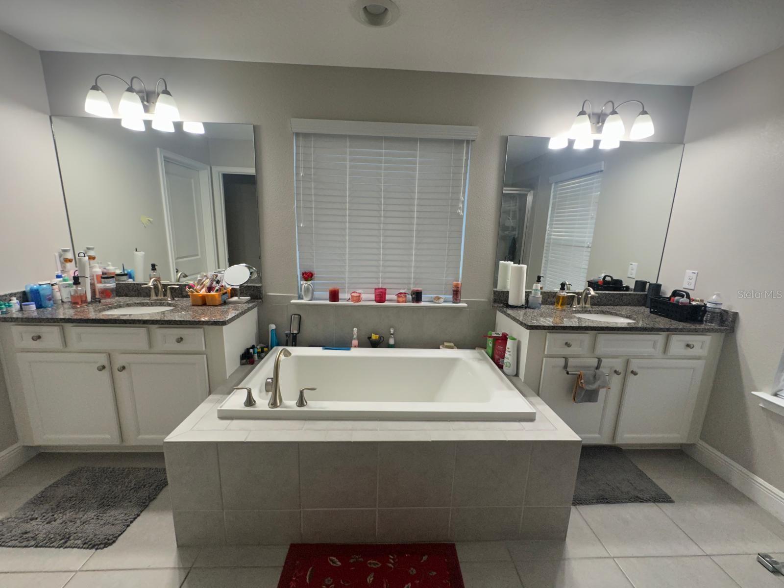 BAYSIDE TERRACE - Residential