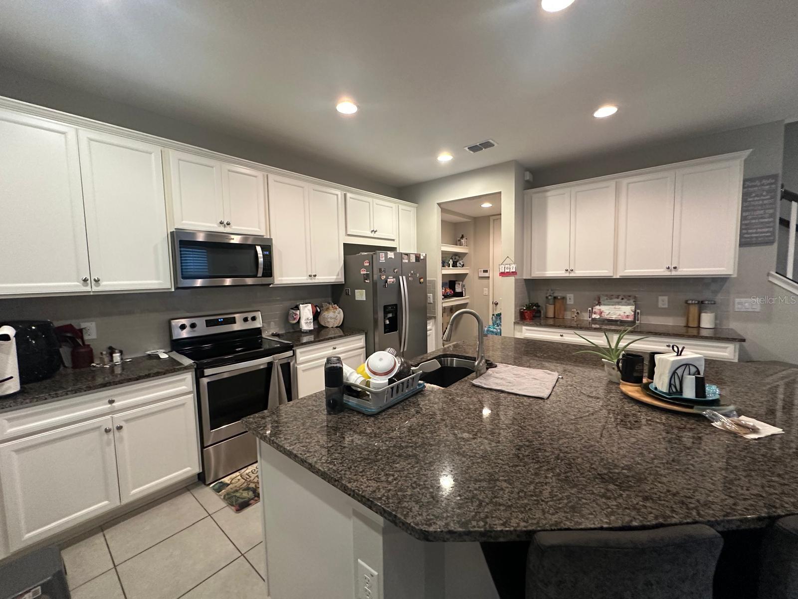 BAYSIDE TERRACE - Residential