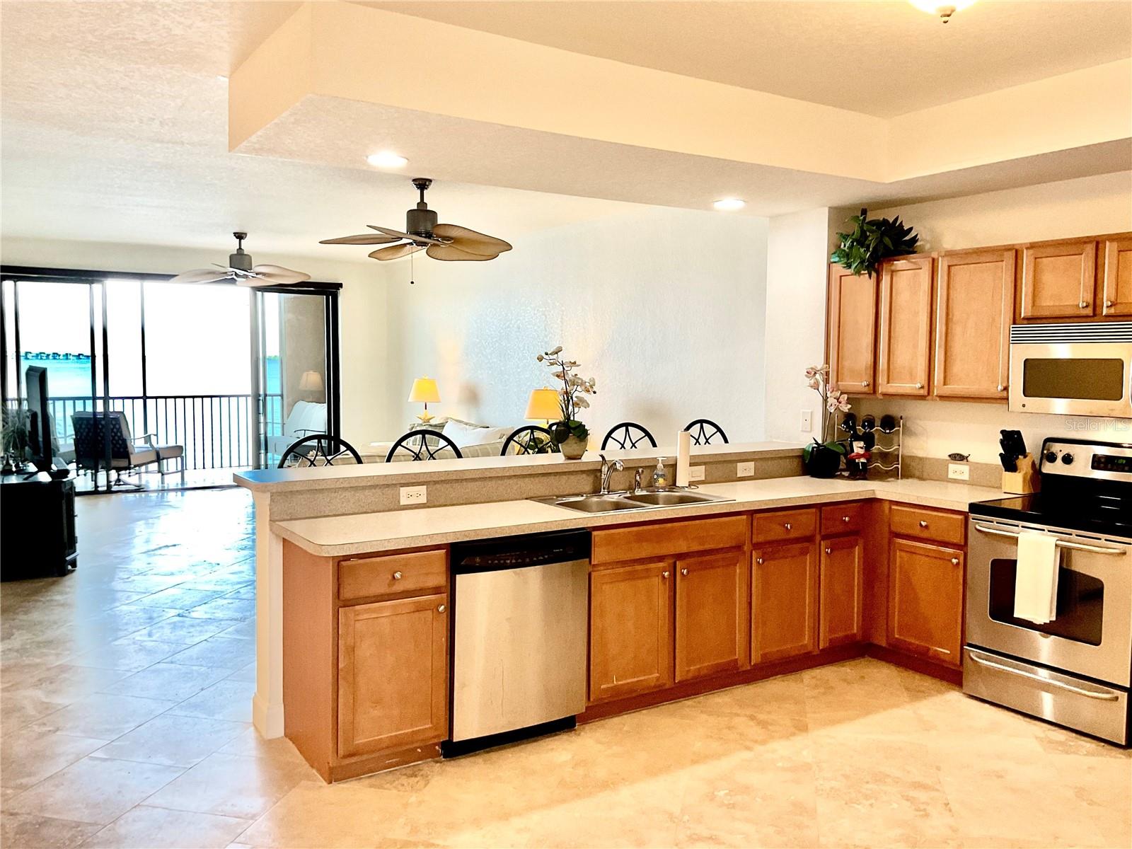 PEACE HARBOR CONDOMINIUM UN 1213 3066/1239 3066/12 - Residential Lease