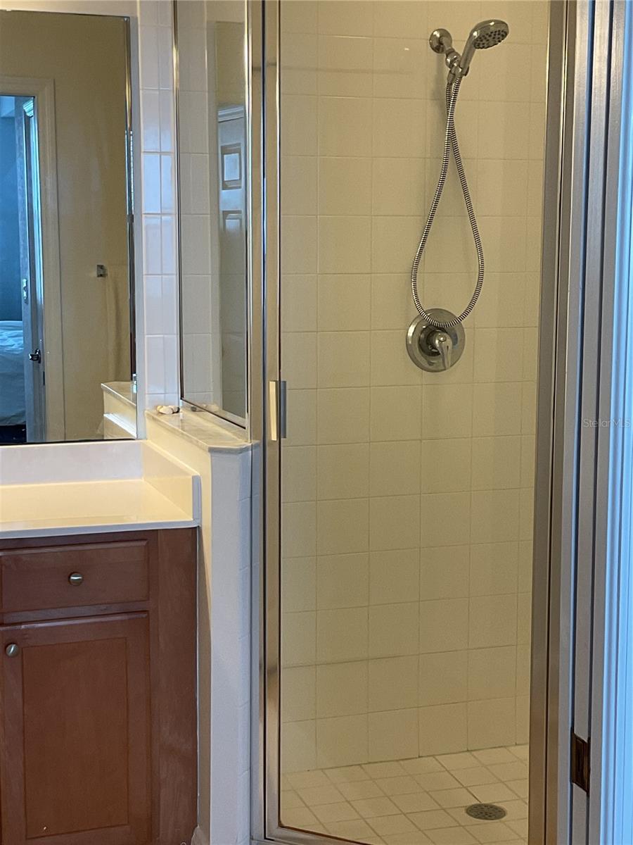 PEACE HARBOR CONDOMINIUM UN 1213 3066/1239 3066/12 - Residential Lease