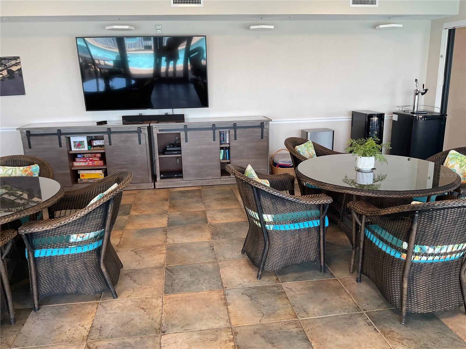 PEACE HARBOR CONDOMINIUM UN 1213 3066/1239 3066/12 - Residential Lease