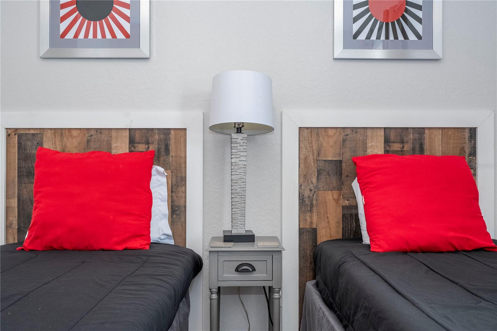 TRAFALGAR VILLAGE PH 1 - Residential