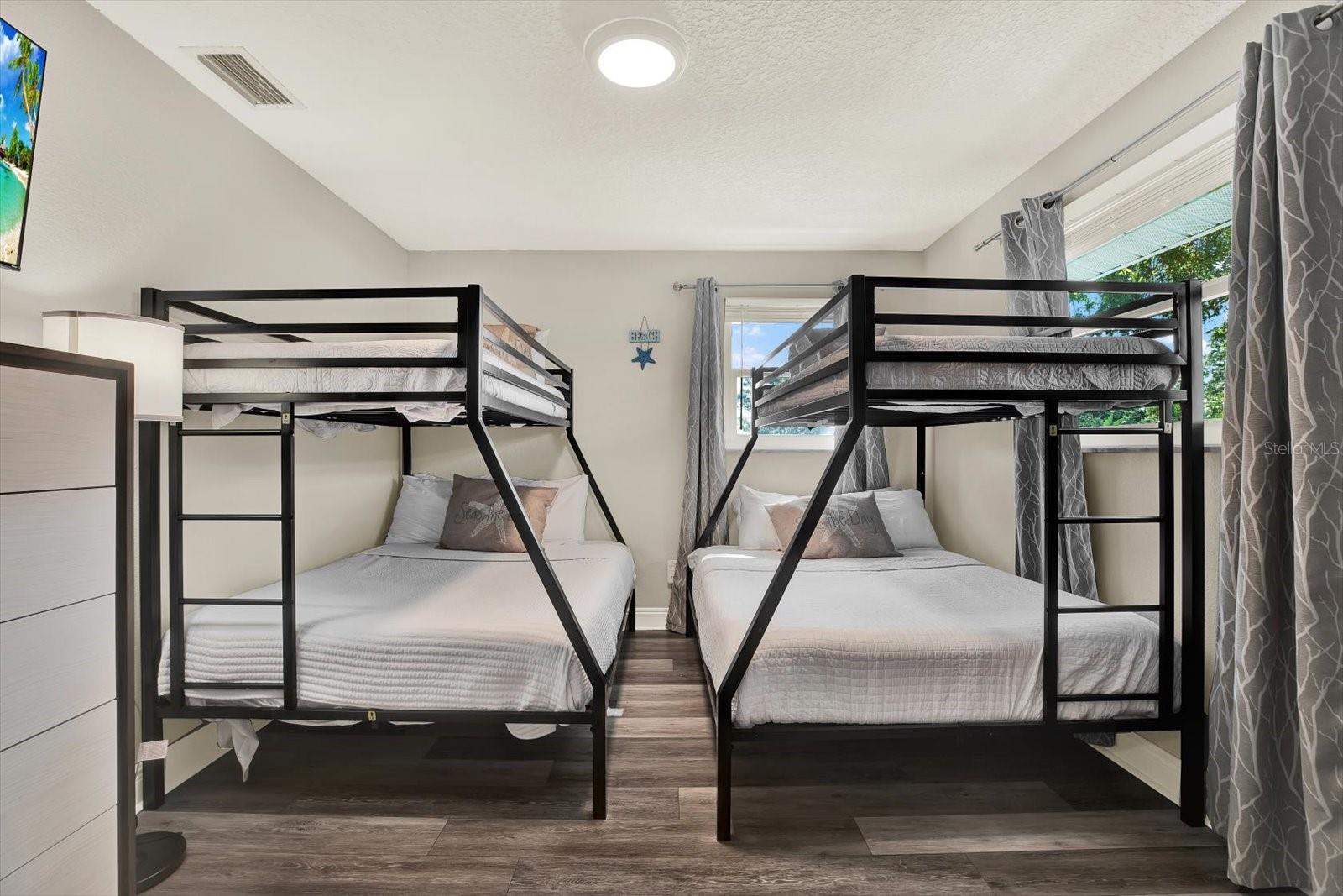 WHISPERING PINES FOREST 3RD ADD - Residential