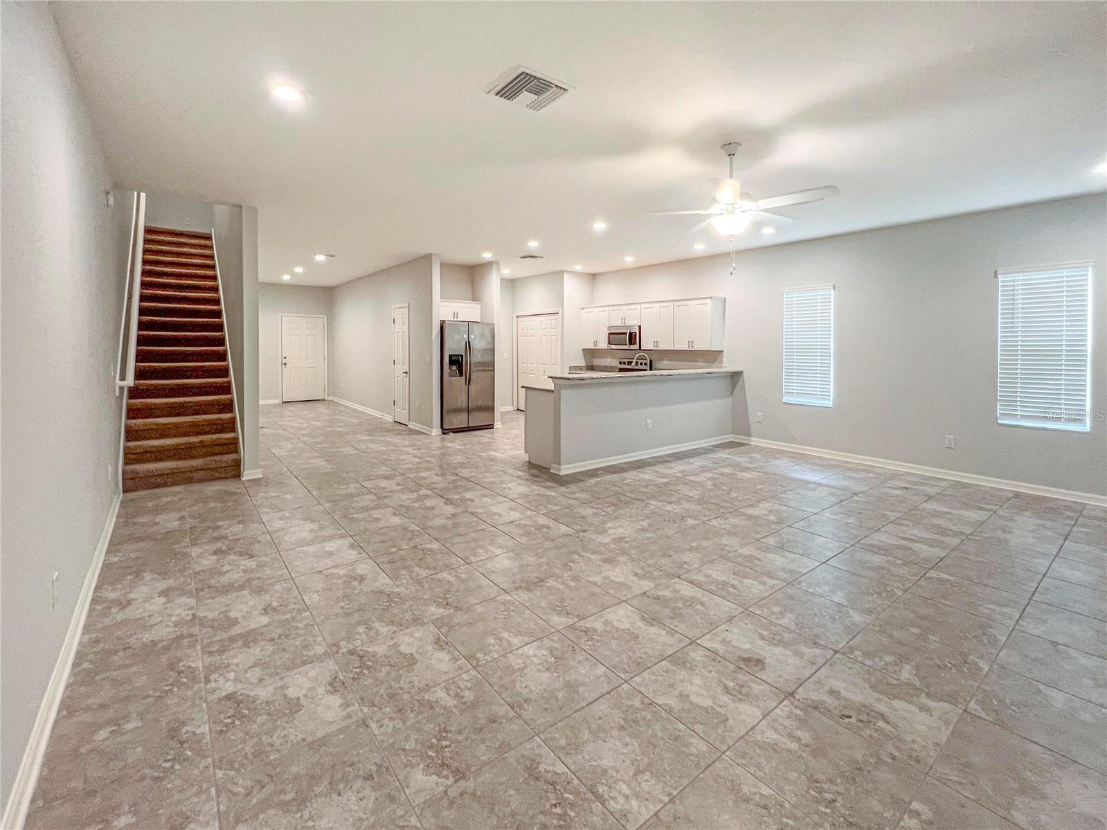 1093 GRANTHAM DRIVE