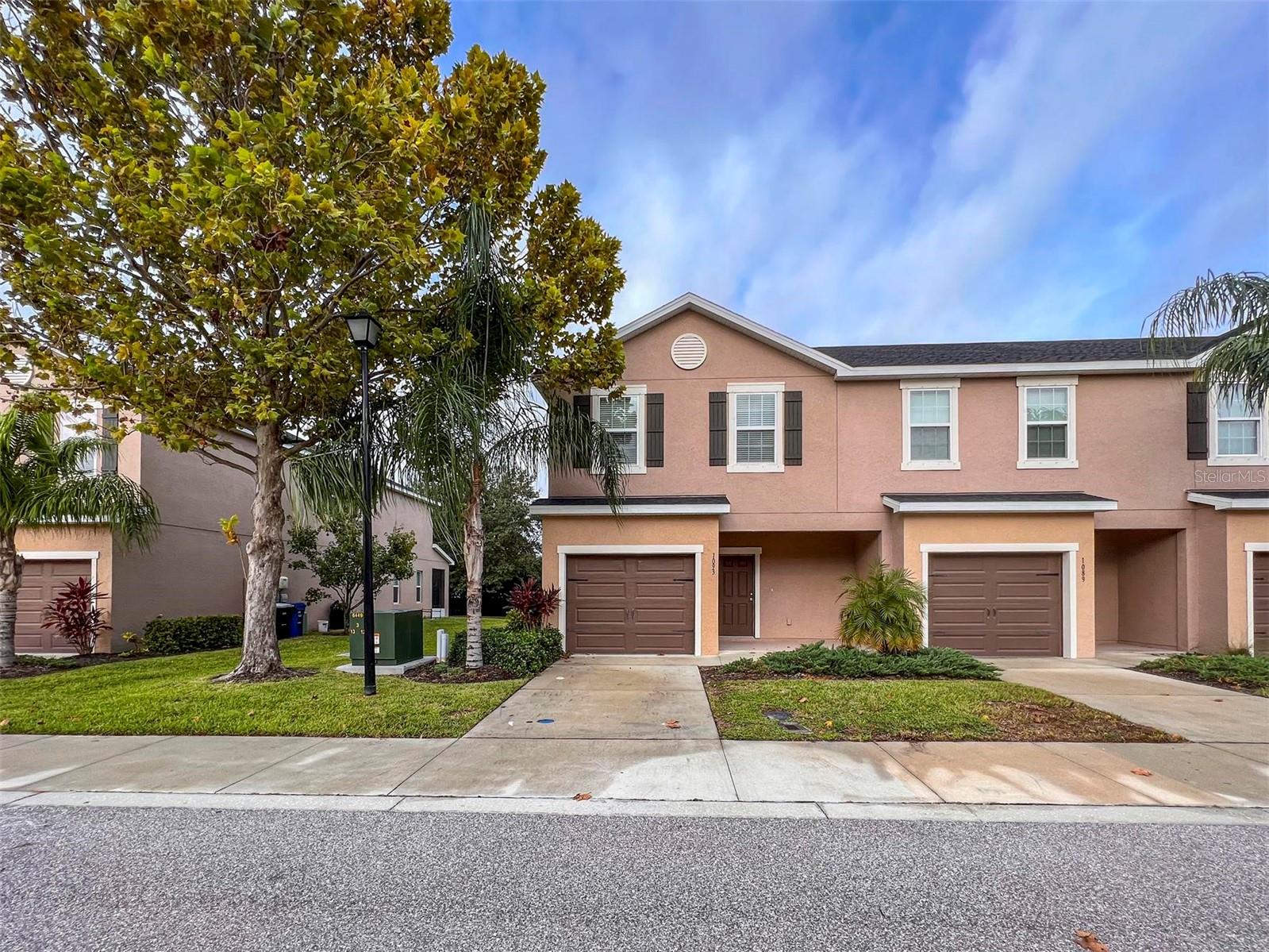 1093 GRANTHAM DRIVE