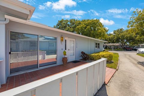 A home in PALM HARBOR