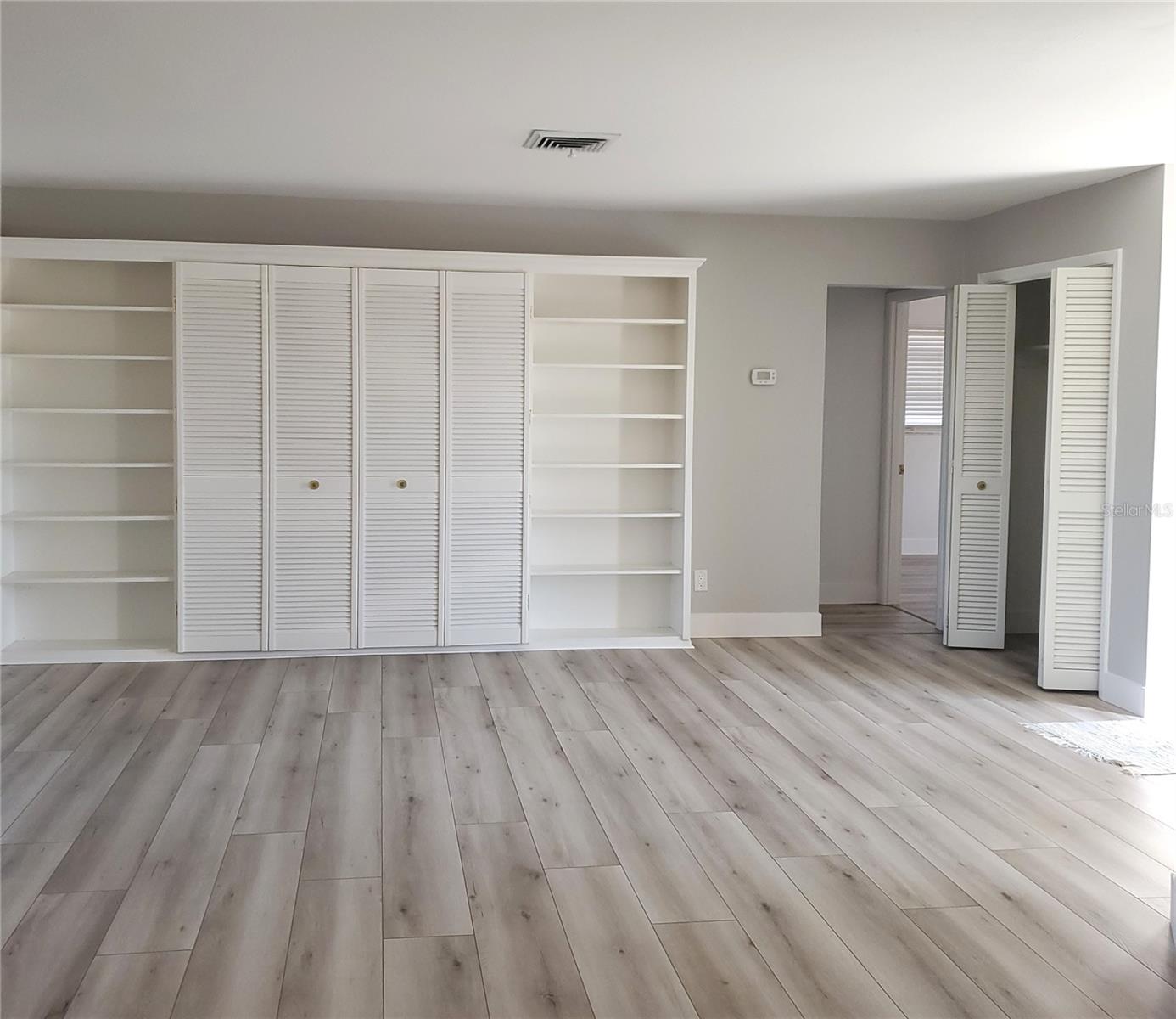 VENICE GARDENS - Residential