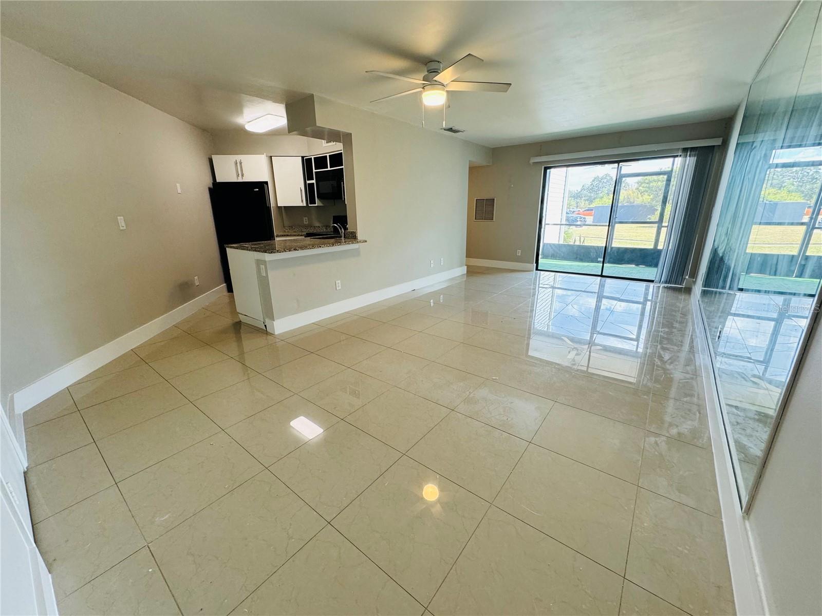 SOUTHPOINTE CONDO - Residential