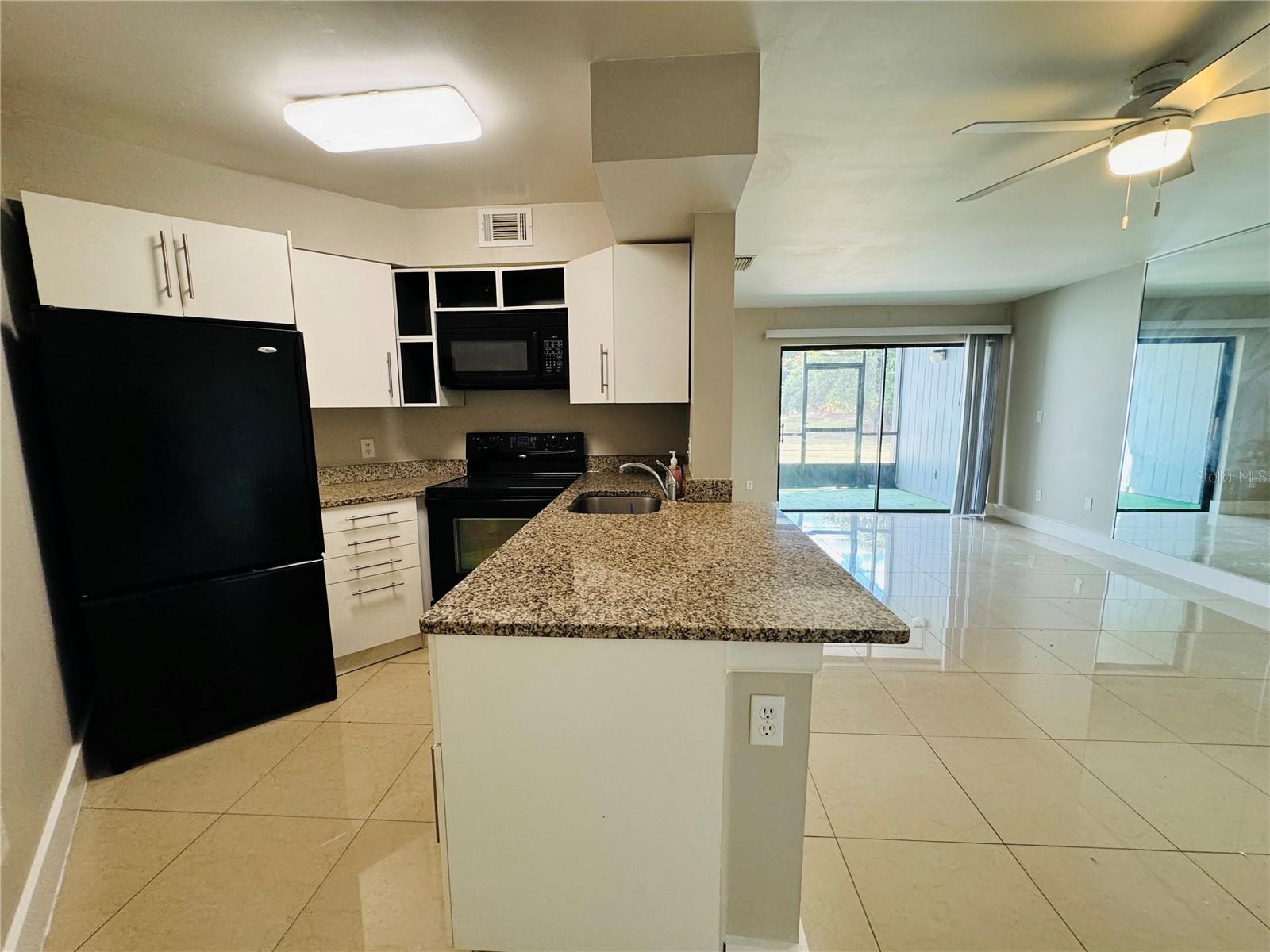 SOUTHPOINTE CONDO - Residential