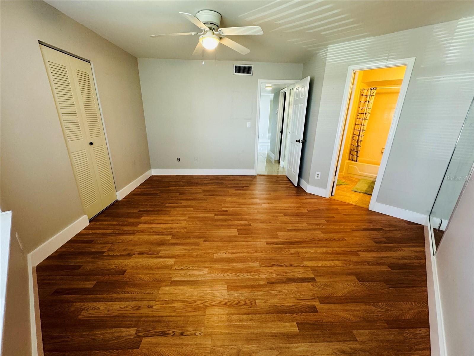 SOUTHPOINTE CONDO - Residential