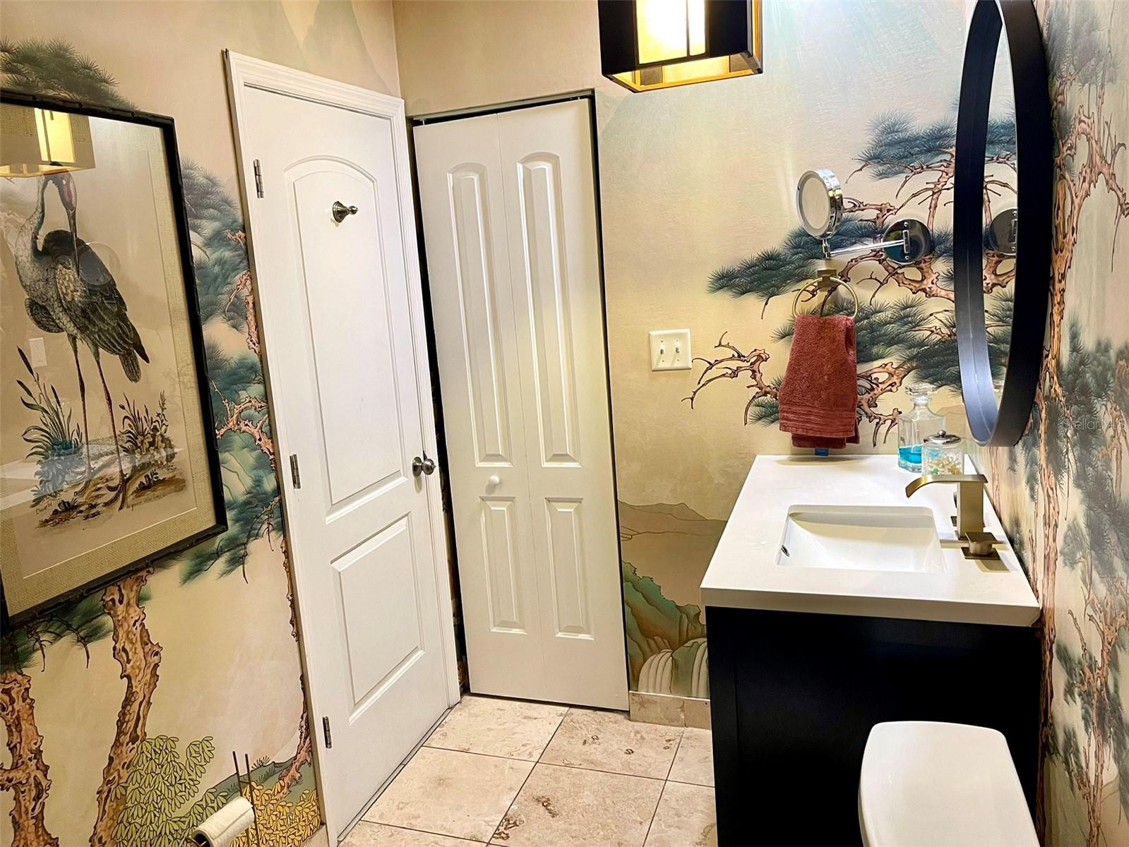 1319 SUMMERTREE COURT