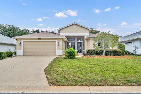 Photo of 5837 Bounty Circle, Tavares, FL 32778 (MLS # G5101897)