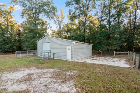 A home in FORT WHITE