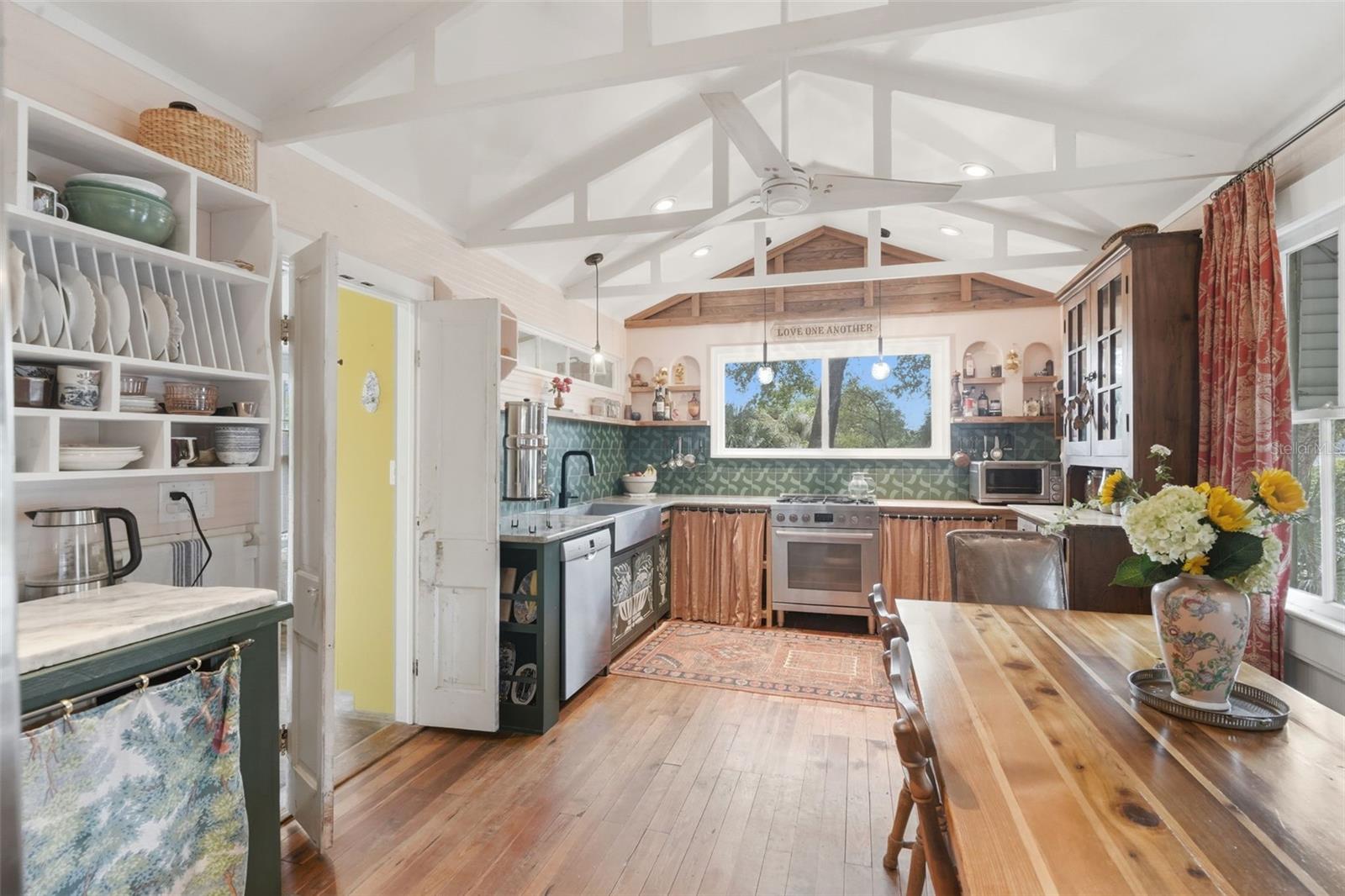 MAGNOLIA HEIGHTS - Residential