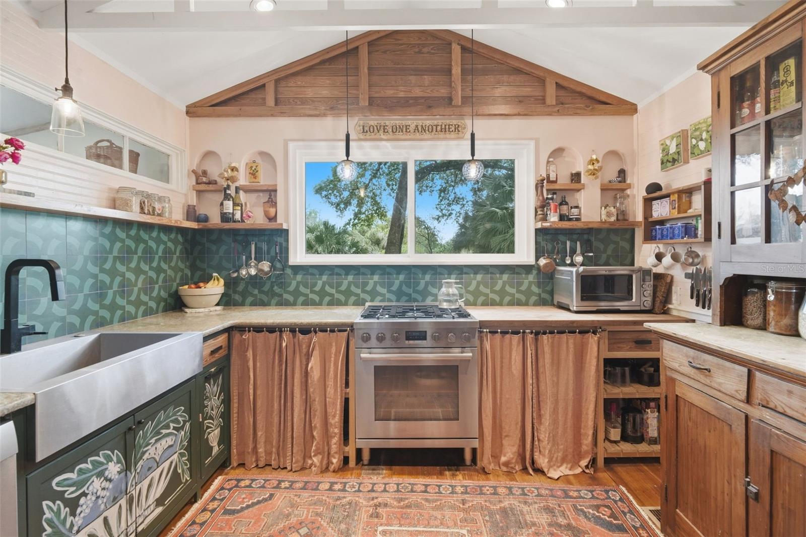 MAGNOLIA HEIGHTS - Residential