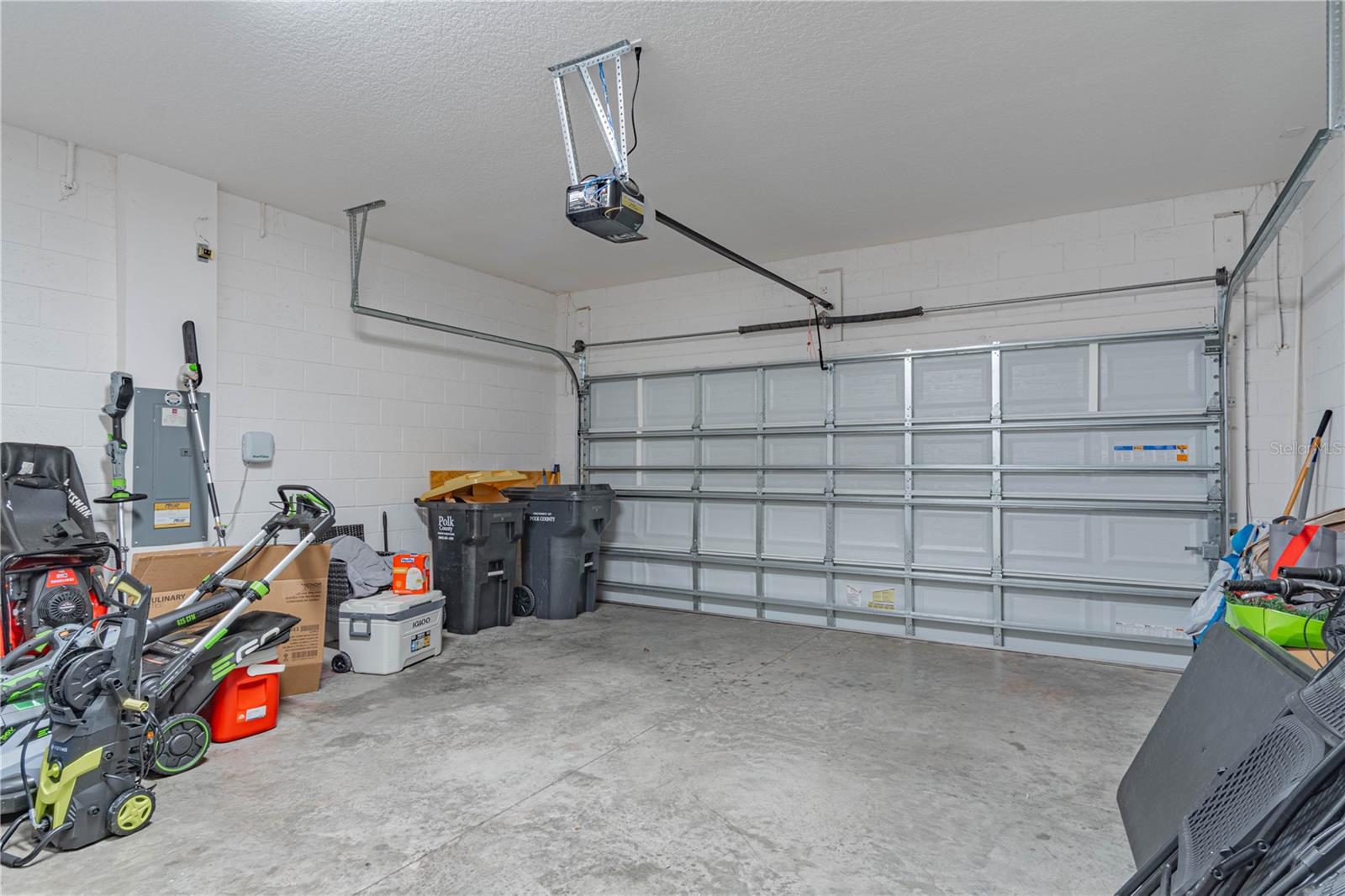 TRINITY RDG - Residential