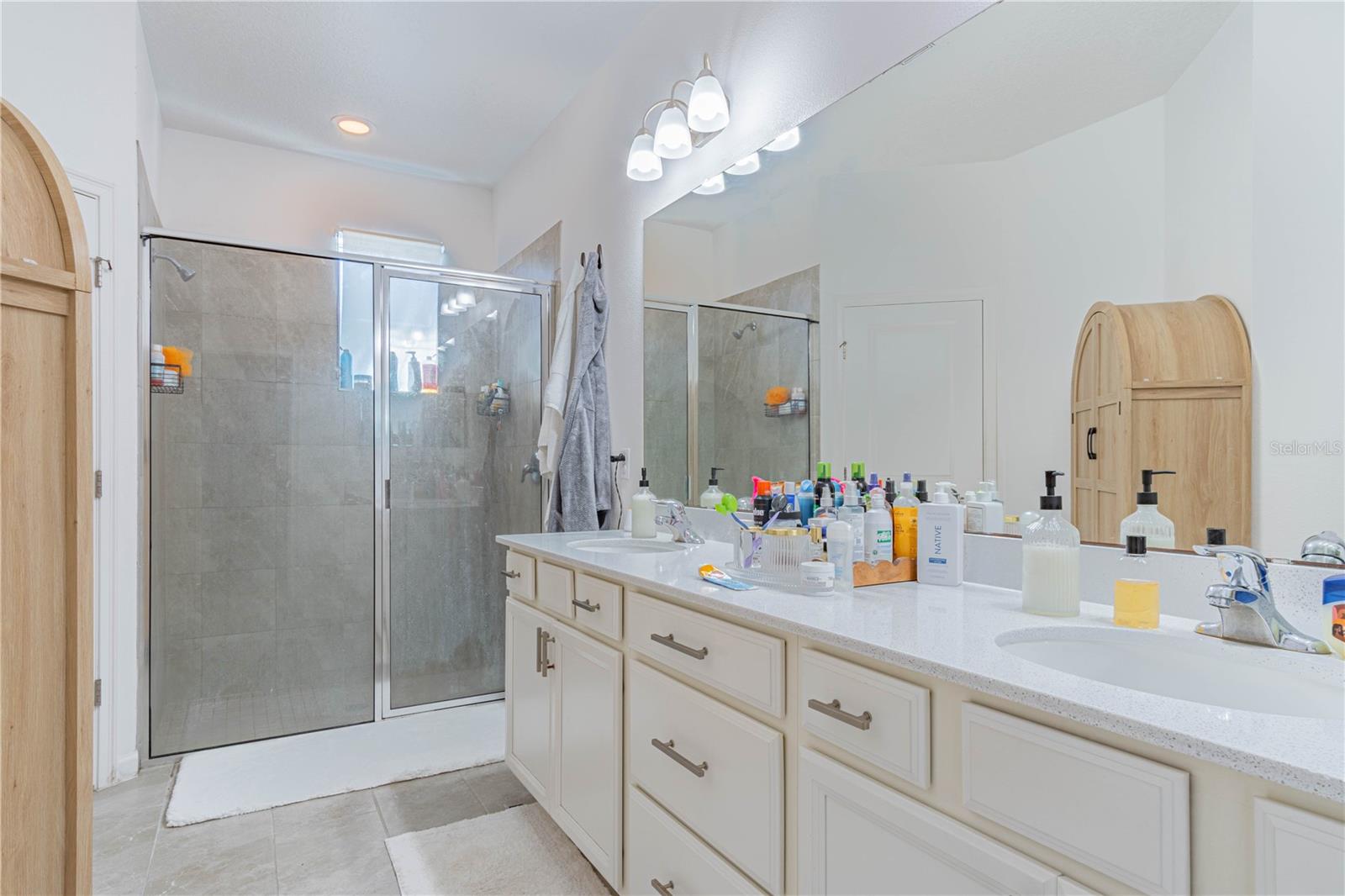 TRINITY RDG - Residential