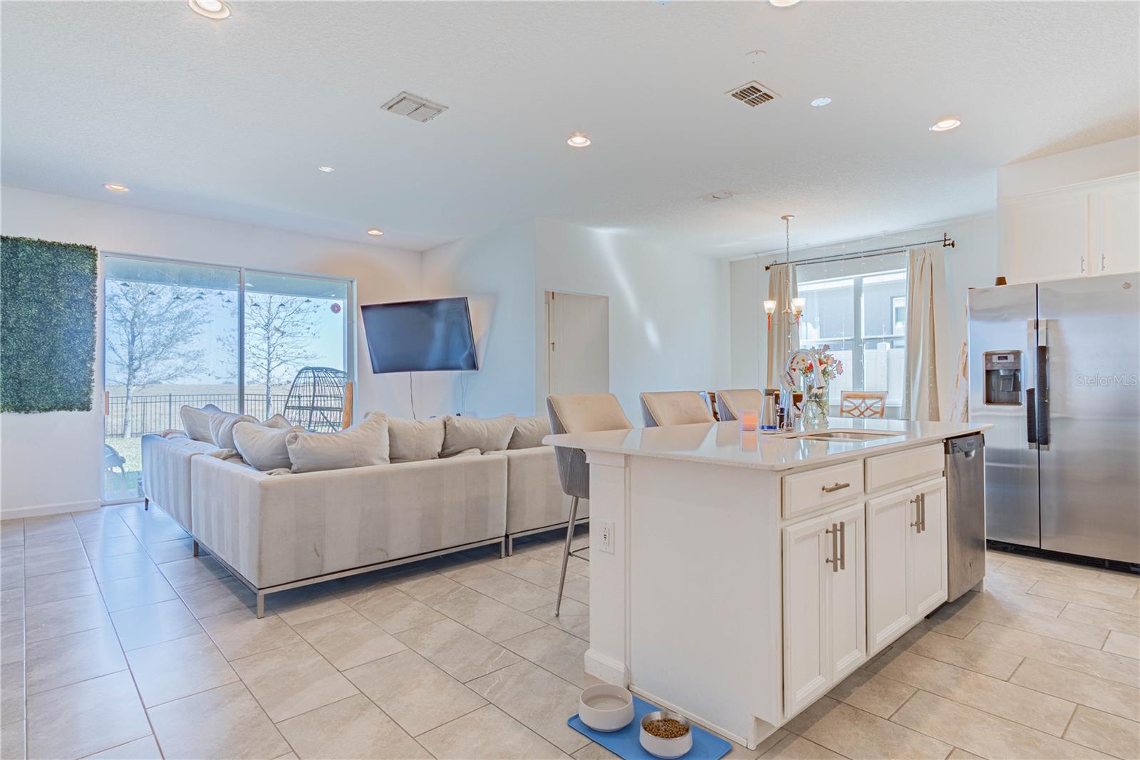 TRINITY RDG - Residential