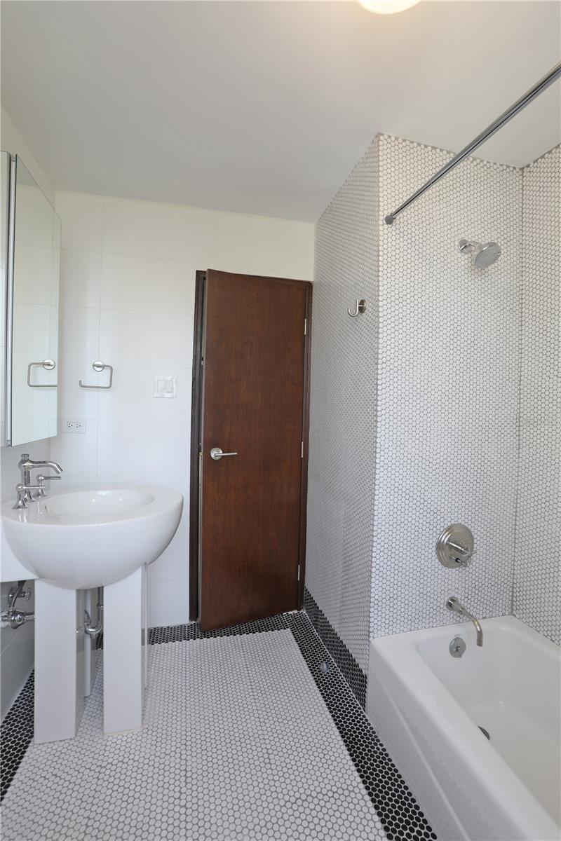 1 CERVANTES - Residential