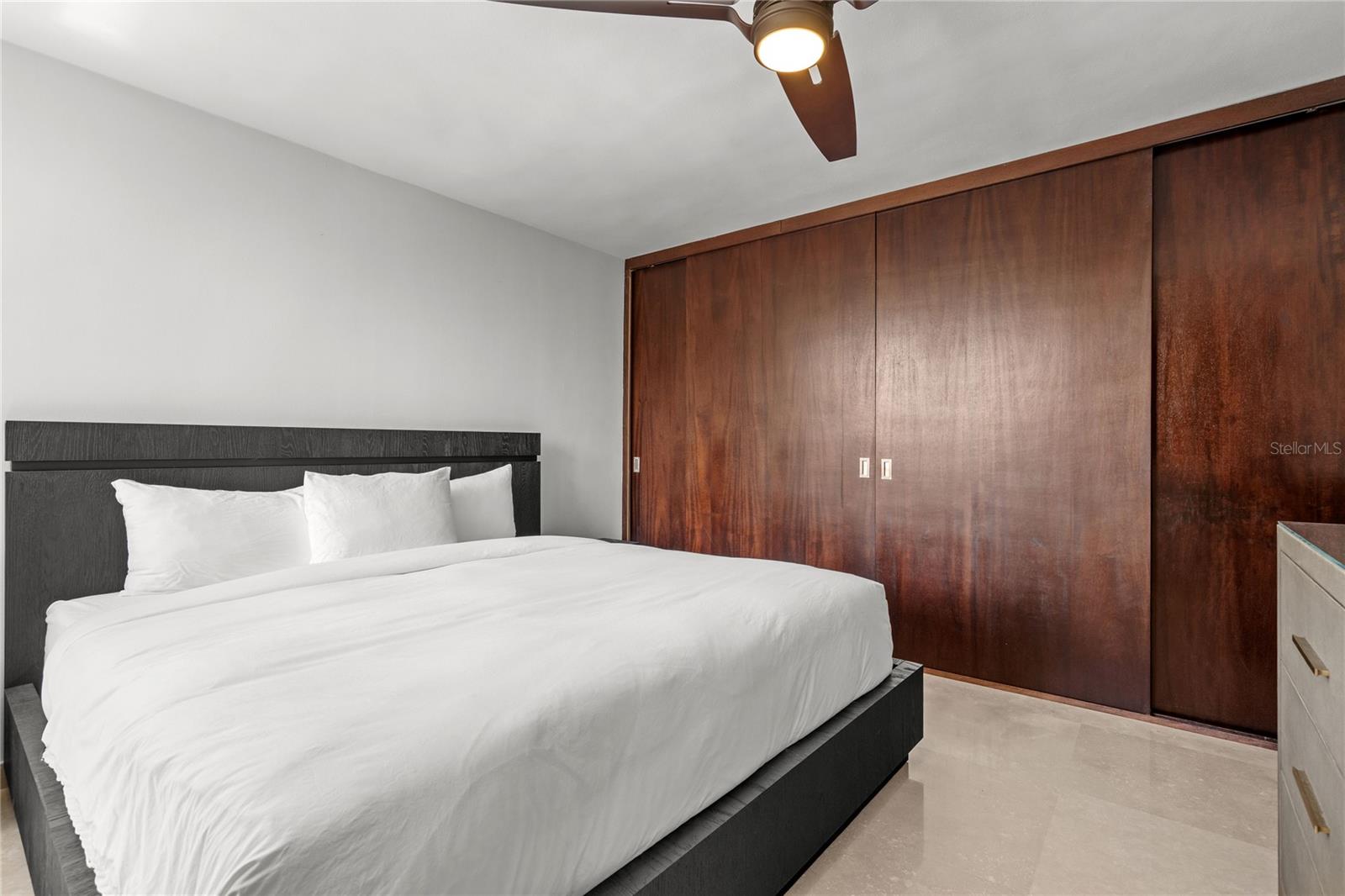 1 CERVANTES - Residential